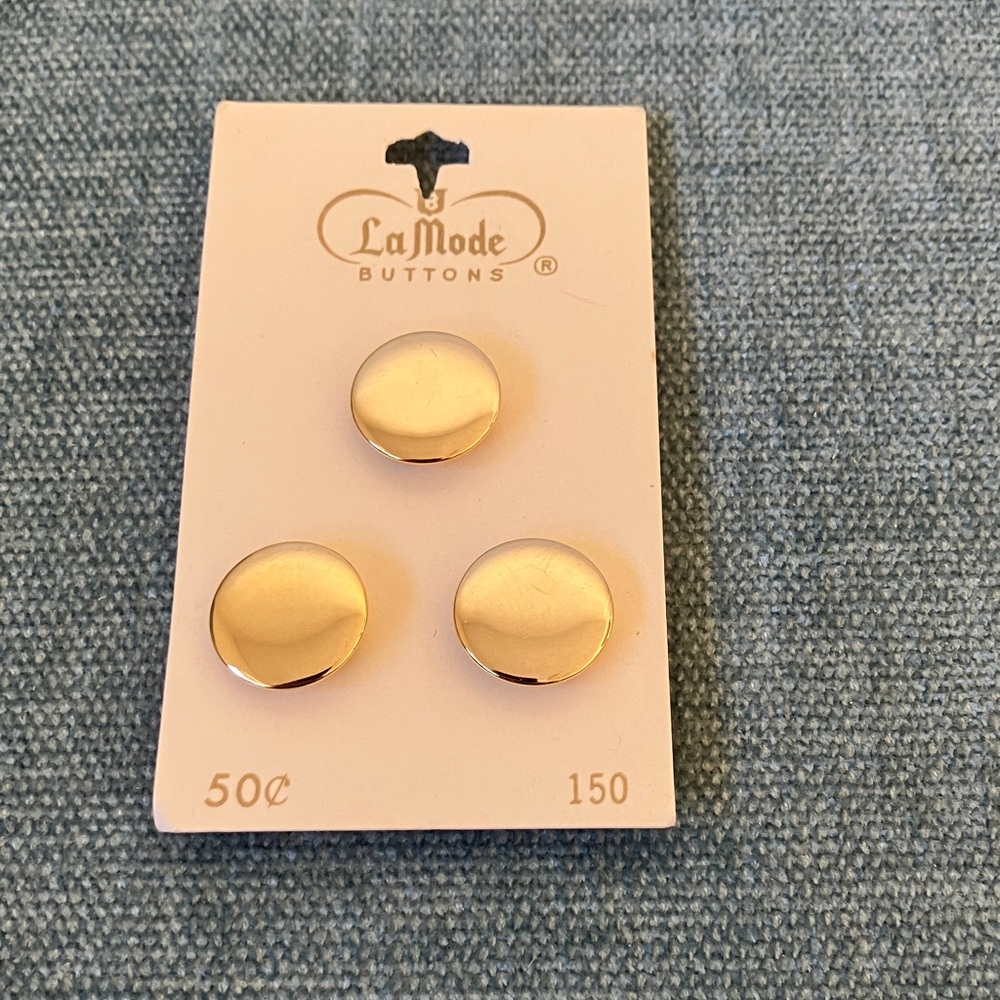 New La Mode Buttons